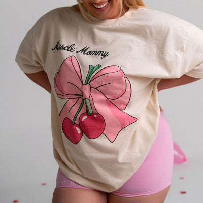 MUSCLE MOMMY (BOW)- TEE