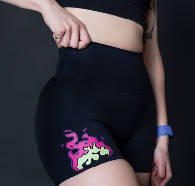 WICKED BLACK FLAME-6" INSEAM SCRUNCH SHORTS